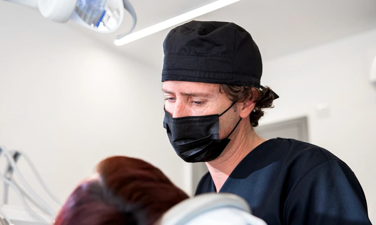 5 dúvidas sobre implantes dentários