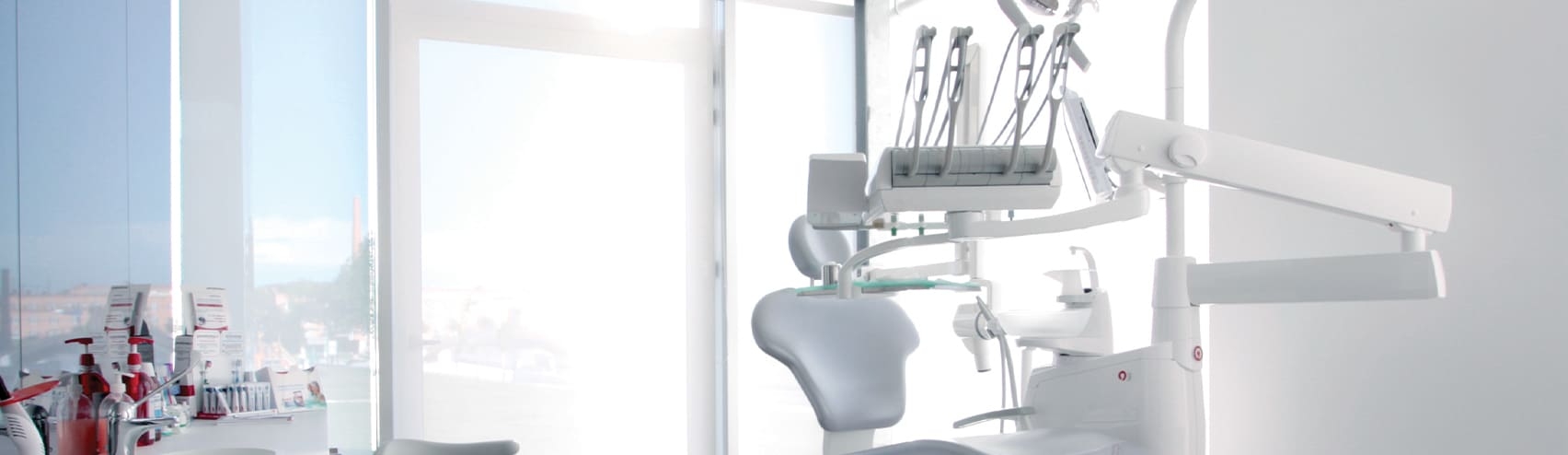 - Serviço cirurgia oral – clínica dentária - Espaço de Consulta Dentária